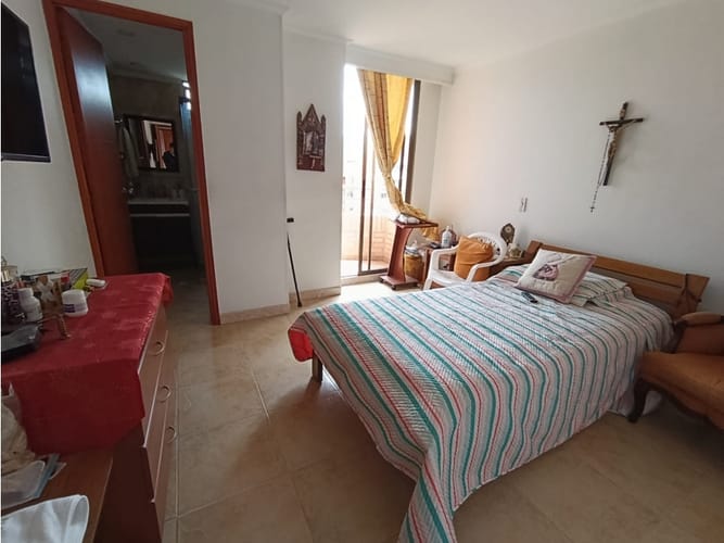 Apartamento de 3 alcobas en venta en Lorena, Medellín, 90 m² · foto 10 de 24