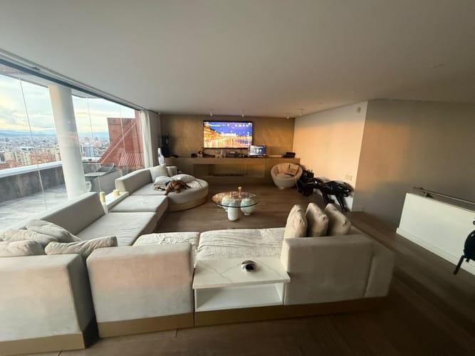 Apartamento de 4 alcobas en venta en Chapinero Alto, Bogotá, 370 m² · foto 8 de 18