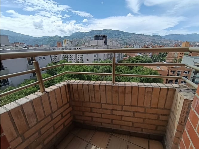 Apartamento de 3 alcobas en venta en Lorena, Medellín, 90 m² · foto 20 de 24