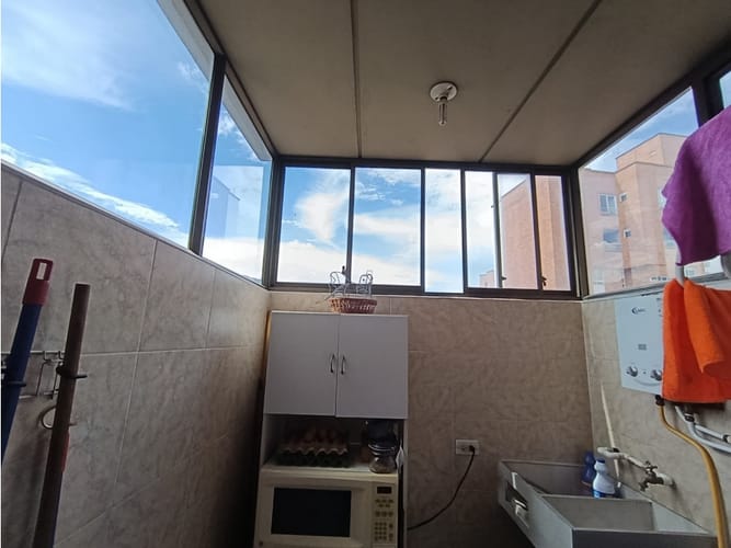 Apartamento de 3 alcobas en venta en Lorena, Medellín, 90 m² · foto 21 de 24