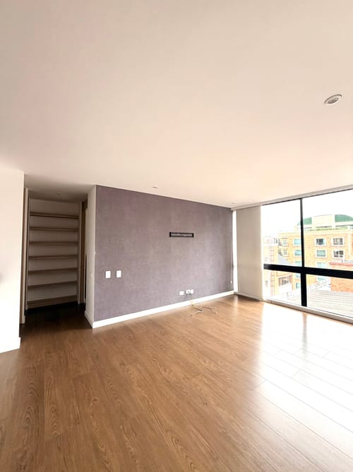 Apartamento de 2 alcobas en arriendo en Chico Norte, Bogotá, 80 m² · foto 7 de 12
