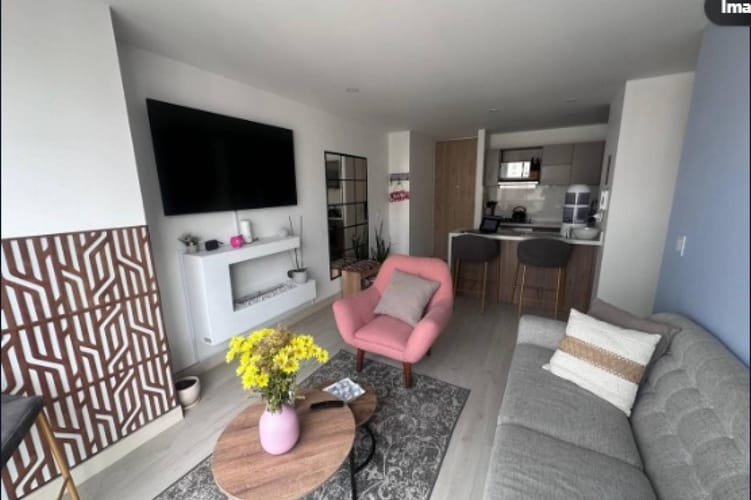 Apartamento de 3 alcobas en venta en Américas Central, Bogotá, 68 m² · foto 2 de 18