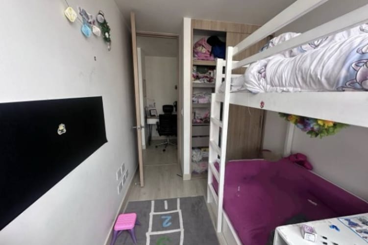 Apartamento de 3 alcobas en venta en Américas Central, Bogotá, 68 m² · foto 9 de 18