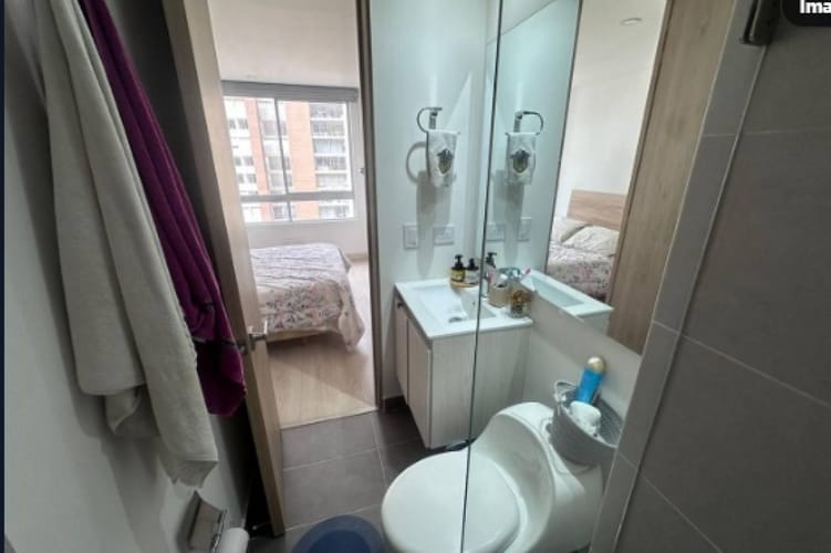 Apartamento de 3 alcobas en venta en Américas Central, Bogotá, 68 m² · foto 12 de 18