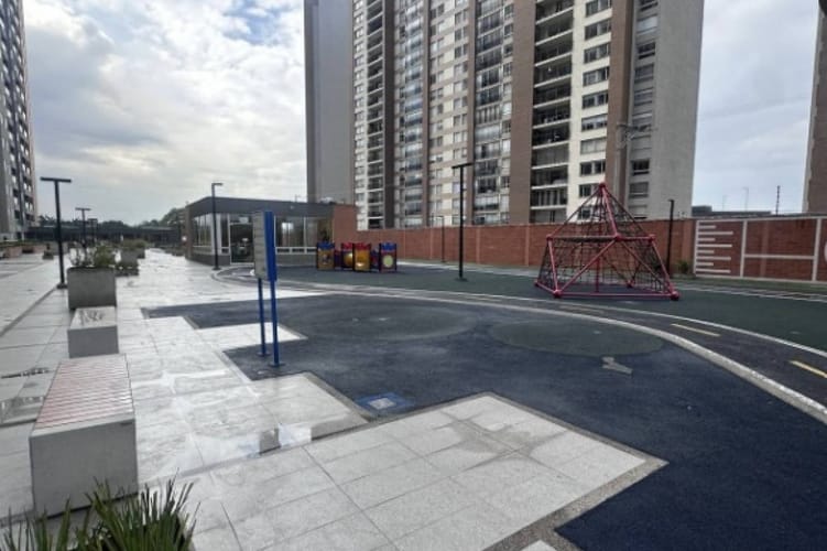 Apartamento de 3 alcobas en venta en Américas Central, Bogotá, 68 m² · foto 14 de 18