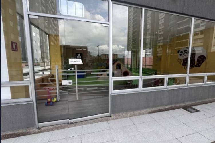 Apartamento de 3 alcobas en venta en Américas Central, Bogotá, 68 m² · foto 16 de 18