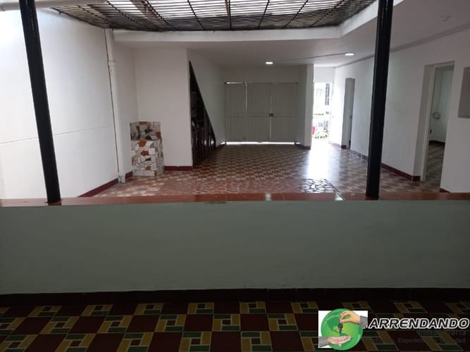 Casa de 6 alcobas en venta en Villa Paula, Itagüí, 184 m² · foto 5 de 16