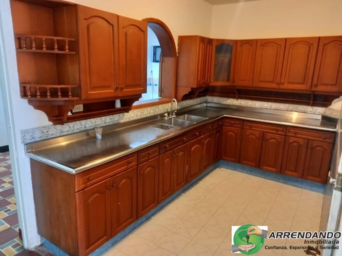 Casa de 6 alcobas en venta en Villa Paula, Itagüí, 184 m² · foto 6 de 16