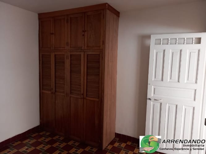 Casa de 6 alcobas en venta en Villa Paula, Itagüí, 184 m² · foto 8 de 16