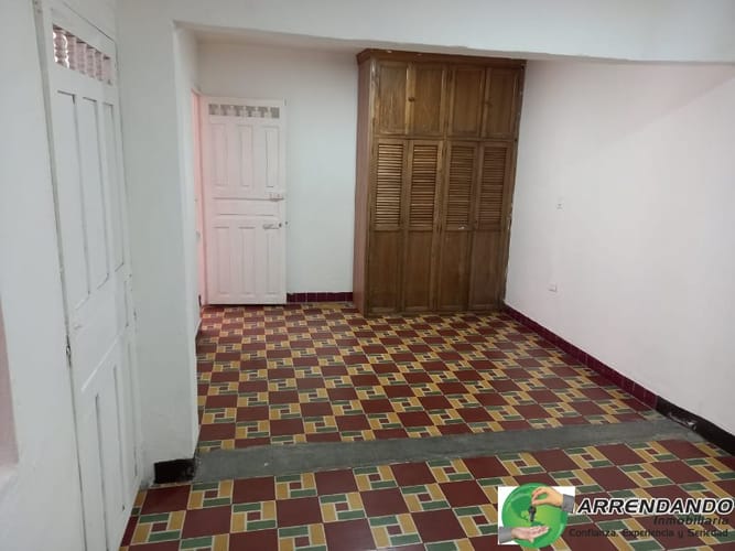 Casa de 6 alcobas en venta en Villa Paula, Itagüí, 184 m² · foto 11 de 16
