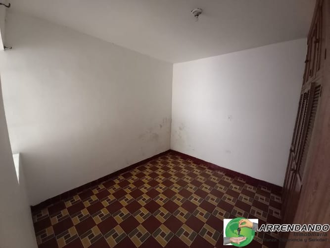Casa de 6 alcobas en venta en Villa Paula, Itagüí, 184 m² · foto 14 de 16