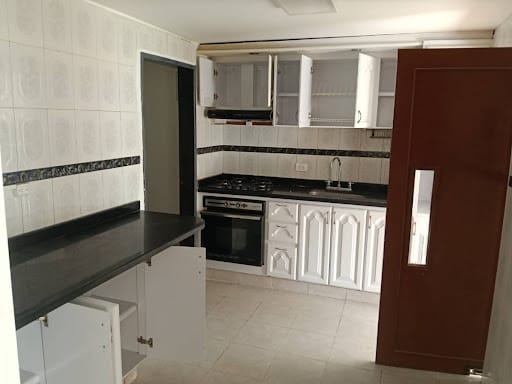 Casa de 3 alcobas en arriendo en Puente Largo, Bogotá, 250 m² · foto 16 de 17