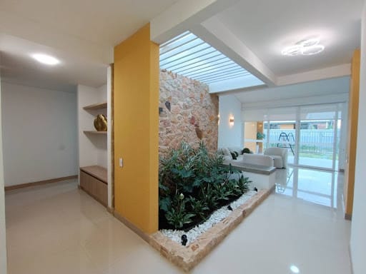 Casa de 3 alcobas en venta en El Castillo, Jamundí, 330 m² · foto 2 de 18