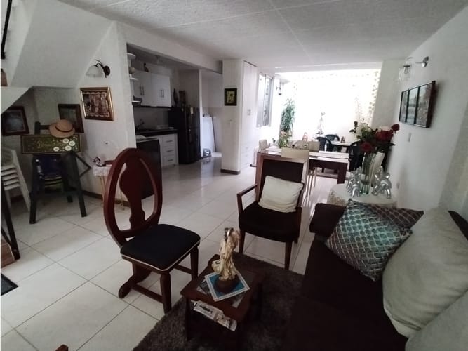 Casa de 5 alcobas en venta en Bolo - La Italia, Palmira, 244 m² · foto 3 de 24