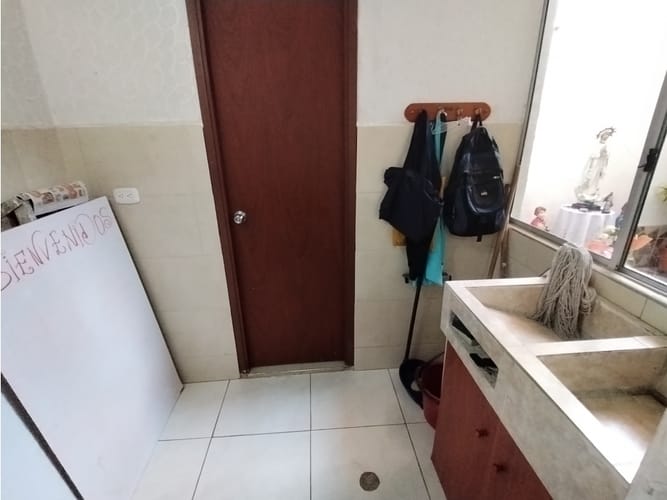 Casa de 5 alcobas en venta en Bolo - La Italia, Palmira, 244 m² · foto 13 de 24