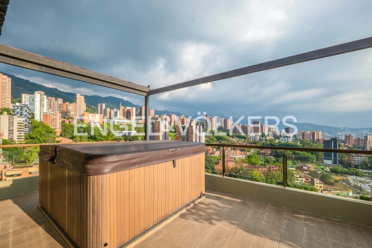 Apartamento de 3 alcobas en venta en Provenza, Medellín, 218 m² · foto 21 de 23
