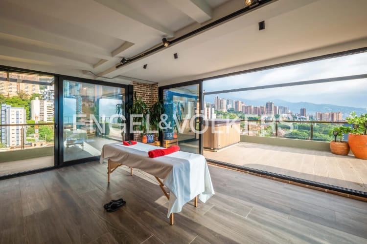 Apartamento de 3 alcobas en venta en Provenza, Medellín, 218 m² · foto 20 de 23