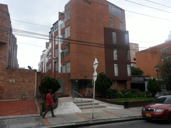 Apartamento en venta en Las Americas, Bogotá · foto 2 de 24
