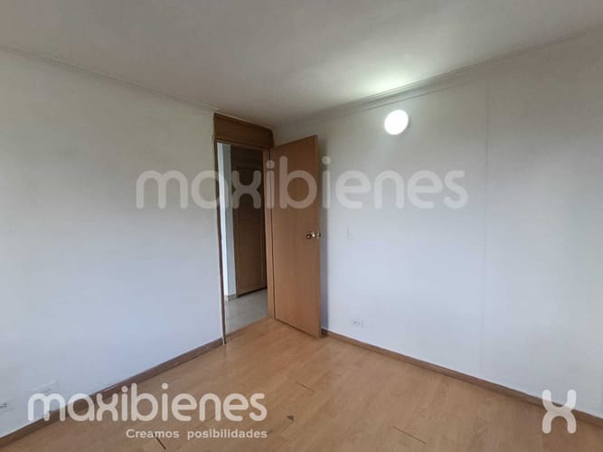 Apartamento de 2 alcobas en arriendo en Carvajal, Bogotá, 75 m² · foto 7 de 11