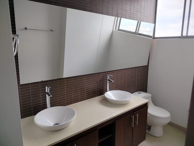 Apartamento de 3 alcobas en arriendo en El Tesoro, Medellín, 135 m² · foto 16 de 24