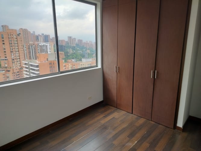 Apartamento de 3 alcobas en arriendo en El Tesoro, Medellín, 135 m² · foto 19 de 24