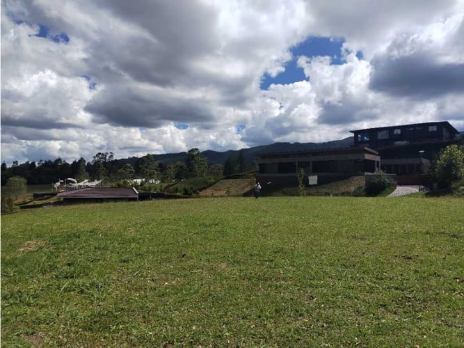 Lote en venta en Los Salados, El Retiro, 2296 m² · foto 2 de 4