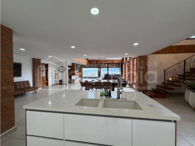Finca en arriendo en La Mina, Envigado, 700 m² · foto 7 de 24
