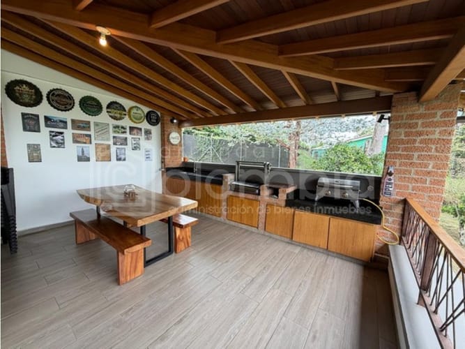 Finca en arriendo en La Mina, Envigado, 700 m² · foto 10 de 24