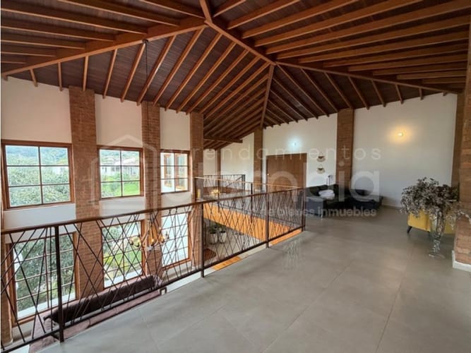 Finca en arriendo en La Mina, Envigado, 700 m² · foto 21 de 24