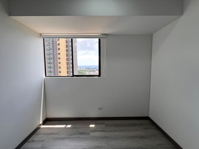 Apartamento de 3 alcobas en arriendo en El Poblado, Medellín, 76 m² · foto 10 de 13
