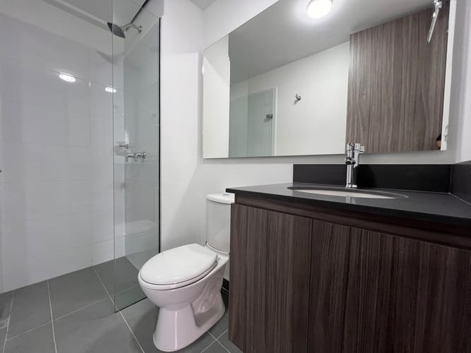 Apartamento de 3 alcobas en arriendo en El Poblado, Medellín, 76 m² · foto 12 de 13