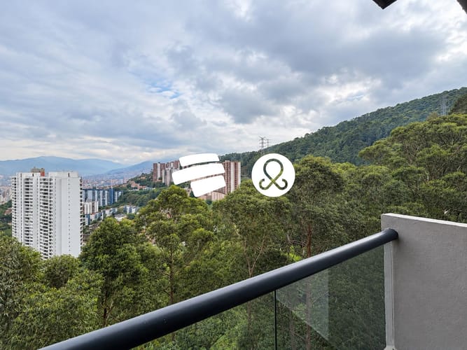 Apartamento de 3 alcobas en venta en Asomadera No.2, Medellín, 70 m² · foto 2 de 19