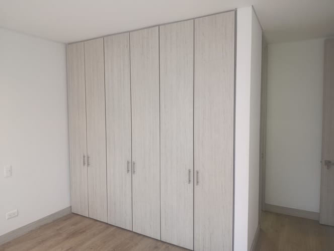 Apartamento de 3 alcobas en arriendo en Castropol, Medellín, 135 m² · foto 22 de 23
