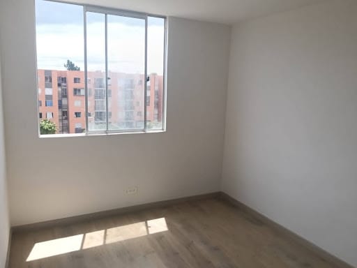 Apartamento de 3 alcobas en arriendo en Conjunto Residencial Zaragoza Ii, Madrid, 70 m² · foto 8 de 23
