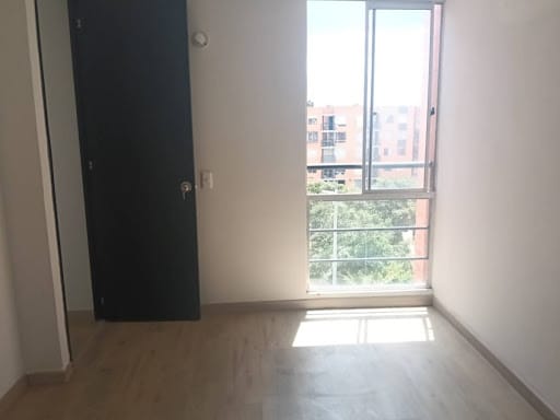 Apartamento de 3 alcobas en arriendo en Conjunto Residencial Zaragoza Ii, Madrid, 70 m² · foto 11 de 23