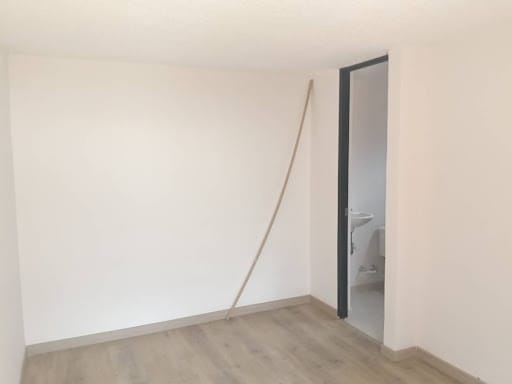 Apartamento de 3 alcobas en arriendo en Conjunto Residencial Zaragoza Ii, Madrid, 70 m² · foto 13 de 23
