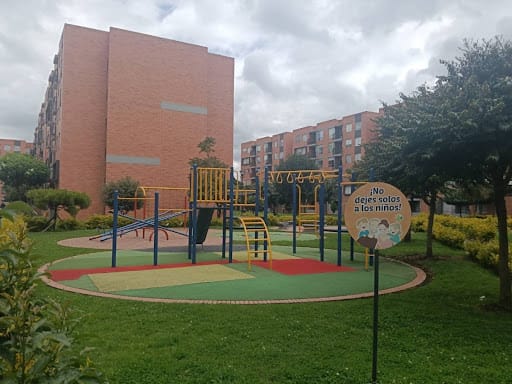 Apartamento de 3 alcobas en arriendo en Conjunto Residencial Zaragoza Ii, Madrid, 70 m² · foto 20 de 23