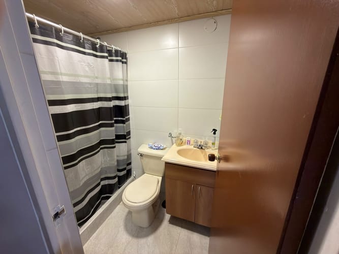 Apartamento de 3 alcobas en venta en Fontibon, Bogotá, 77 m² · foto 7 de 12
