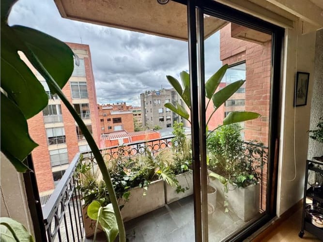 Apartamento en venta en Los Rosales, Bogotá · foto 3 de 15
