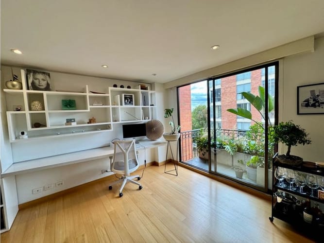 Apartamento en venta en Los Rosales, Bogotá · foto 4 de 15