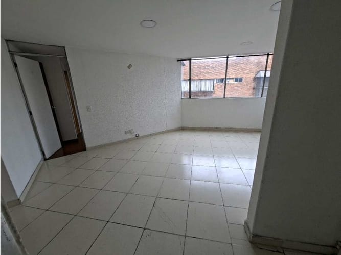 Apartamento en venta en Santa Maria Del Lago, Bogotá · foto 6 de 24