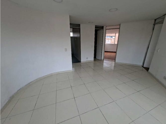 Apartamento en venta en Santa Maria Del Lago, Bogotá · foto 7 de 24