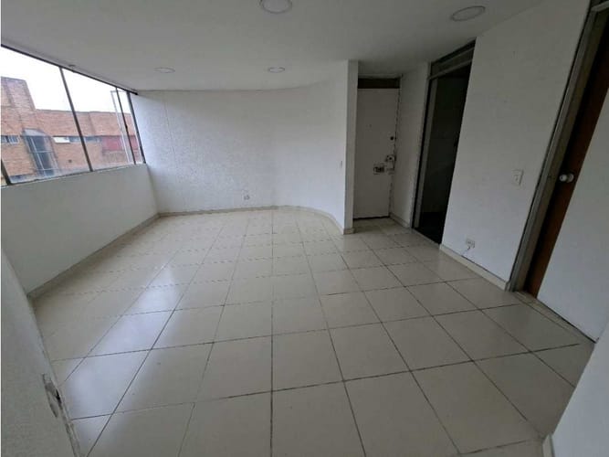 Apartamento en venta en Santa Maria Del Lago, Bogotá · foto 8 de 24