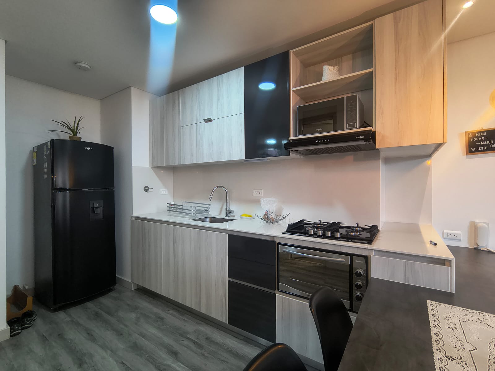 Apartaestudio en arriendo en El Poblado, Medellín · foto 5 de 12