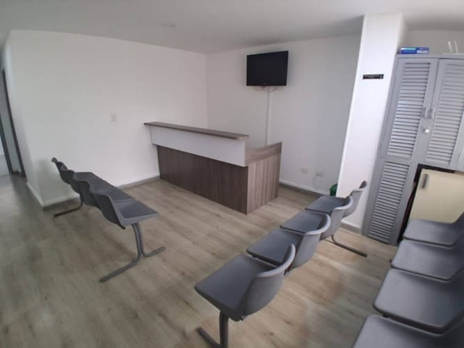 Consultorio en arriendo en Bocagrande, Cartagena, 15 m² · foto 2 de 7