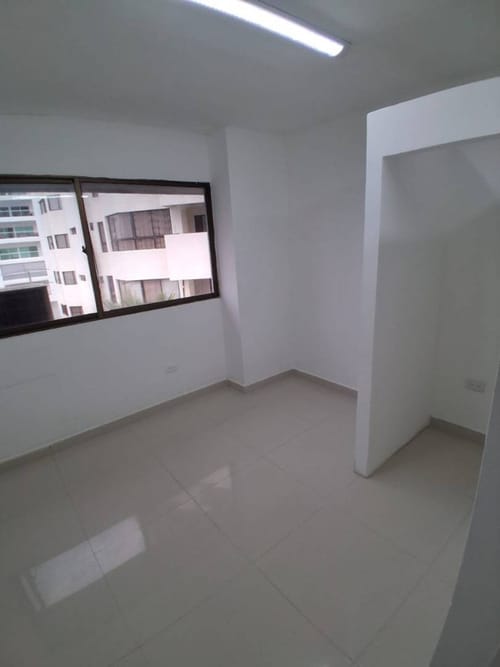 Consultorio en arriendo en Bocagrande, Cartagena, 15 m² · foto 5 de 7