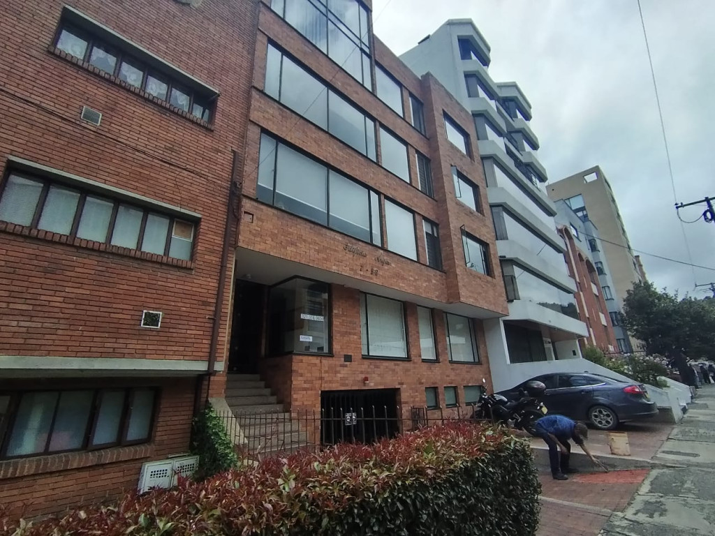Apartamento en venta en Santa Ana, Bogotá · foto 2 de 24