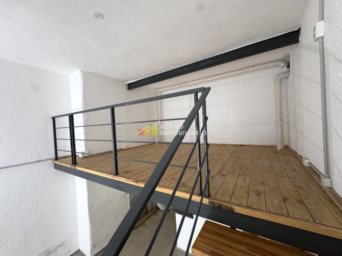 Alquiler local comercial a pie de calle - Ciudad Vieja · Foto 10
