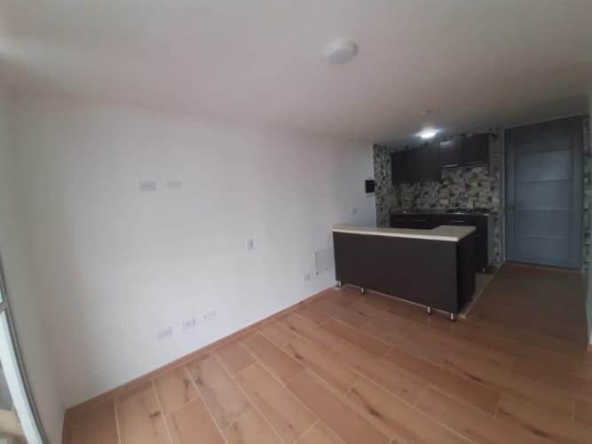 Apartamento de 2 alcobas en venta en Ricaurte, Bogotá, 43 m² · foto 2 de 15