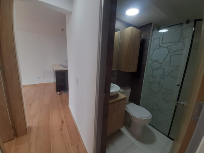 Apartamento de 2 alcobas en venta en Ricaurte, Bogotá, 43 m² · foto 4 de 15